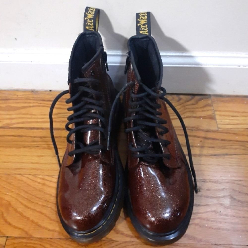 Dr. Martens girl size US3/EU34